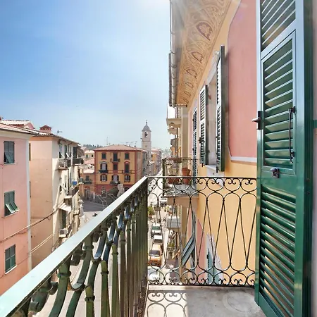 Grecale Lägenhet La Spezia